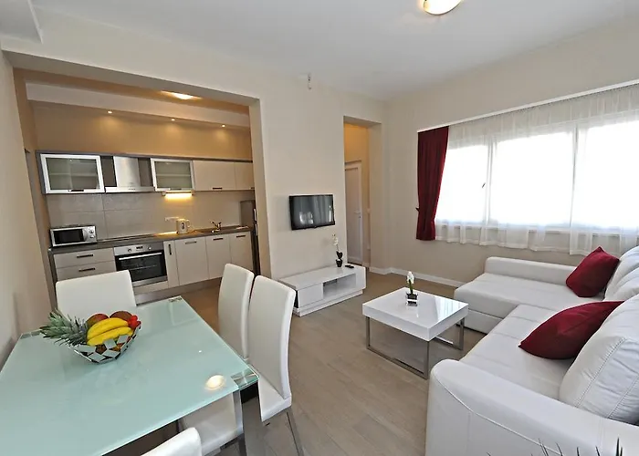 Violet דירה זאדאר