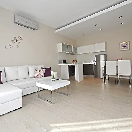 Apartment Violet Zadar