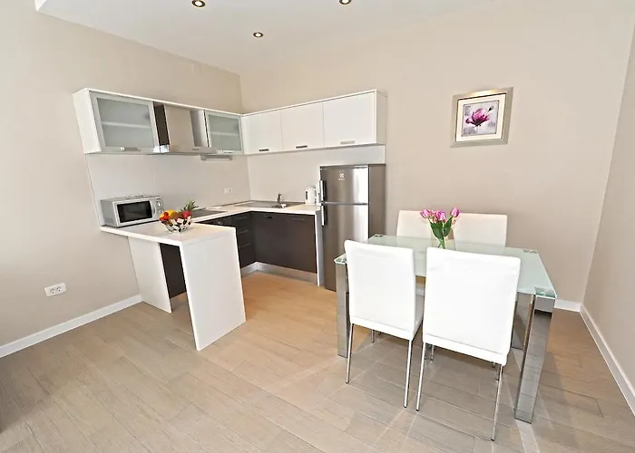 شقة Violet زادار